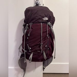 The North Face Casimir 36 liter hiking backpack S/M